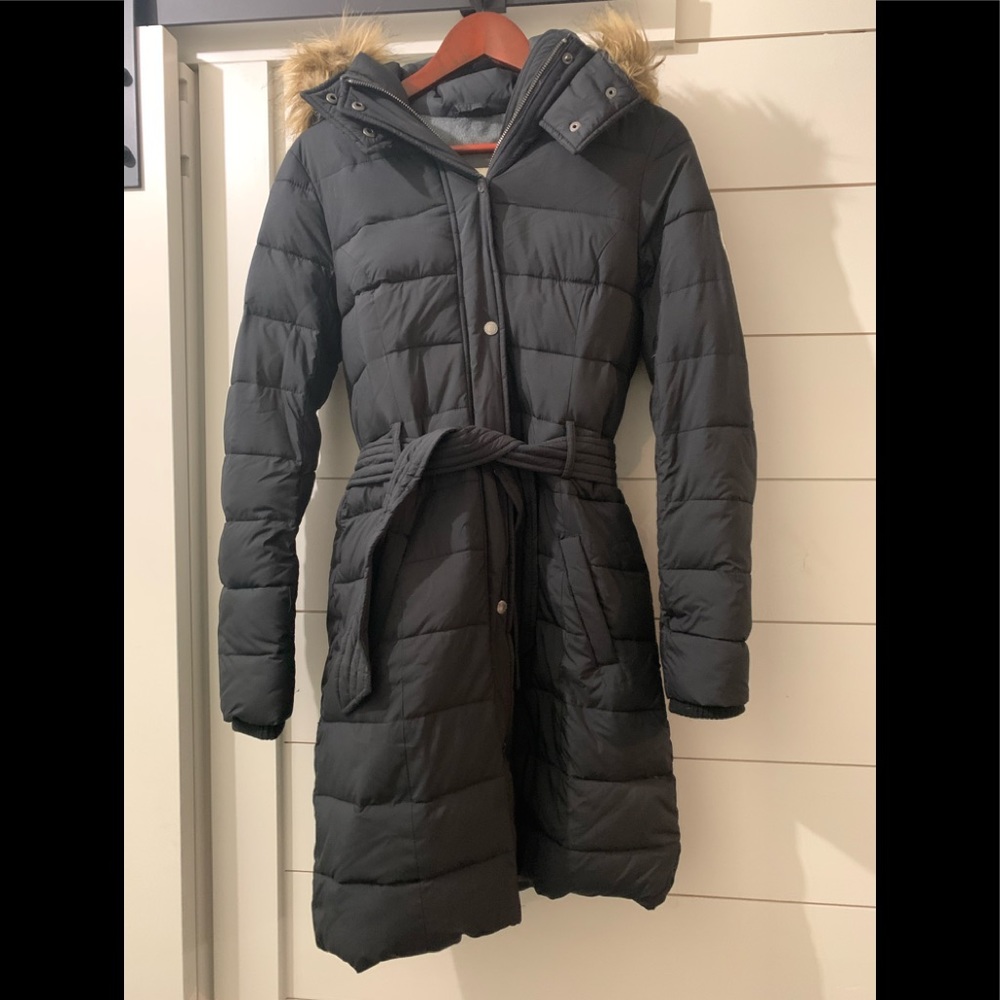 NWOT, Abercrombie & Fitch Women’s Puffy Coat w/ Belt, Black, Size Medium